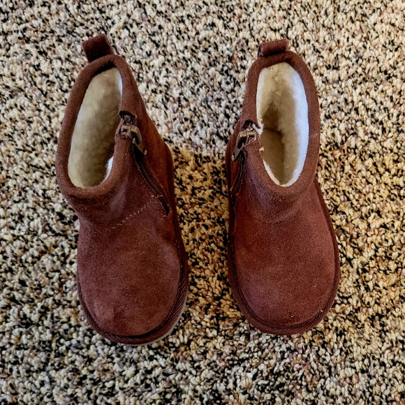 Stride Rite, Baby Bear Paws, Teva Sandals - Picture 15 of 15